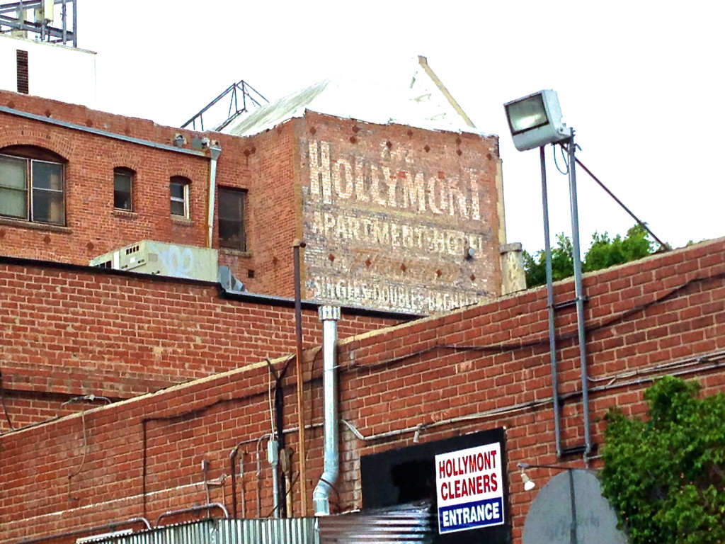 Hollymont Apartments, Silver Lake