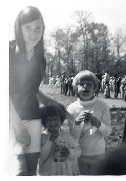 Judy, Martha and Barb young